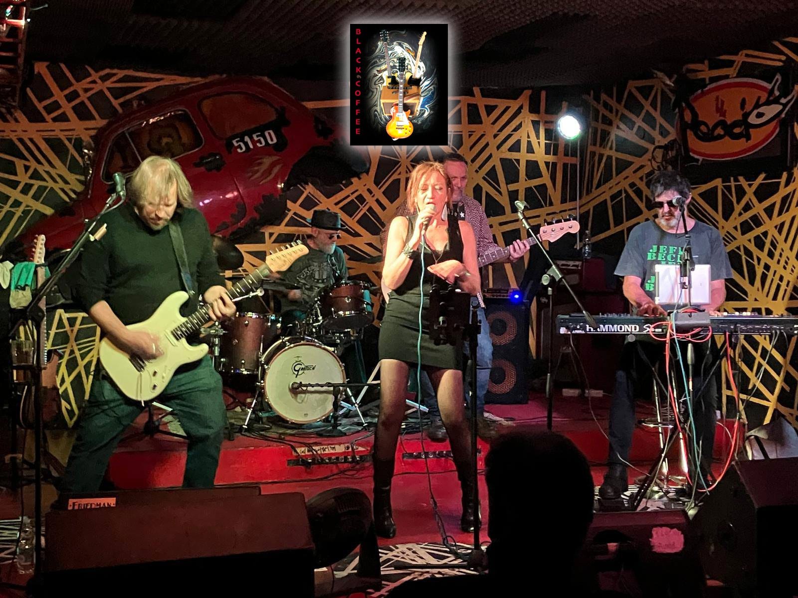 concerto Black Coffee a Torino, un gruppo di rock blues che vuole raccontare la storia attraverso i grandi pezzi blues. 13 settembre 2026 con Entrata libera e consumazione gradita. Nel grande spazio estivo del ristorante Linopassamilvino, di fronte ad Allianz Juve Stadium a Torino Nord